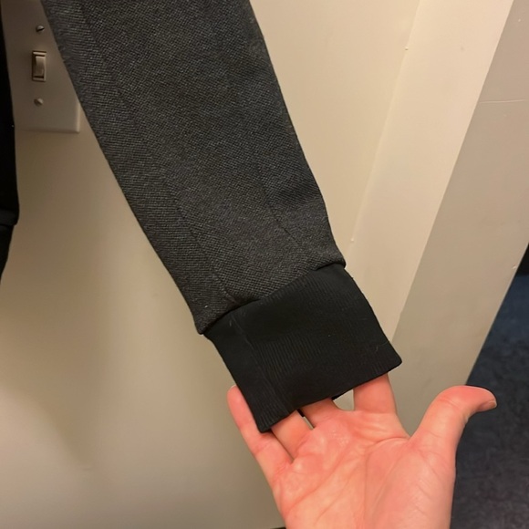 Men’s black and gray goodfellow & co zip up jacket size Medium - Picture 5 of 8